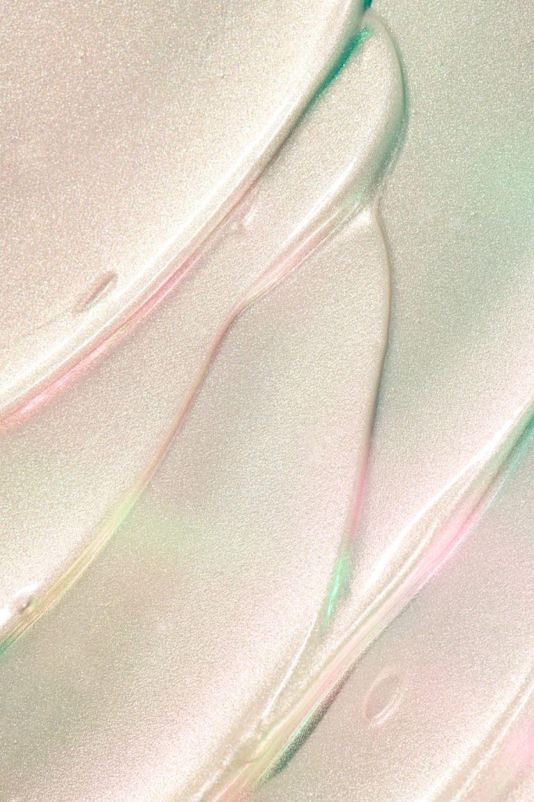 Camille et charlotte iridescent